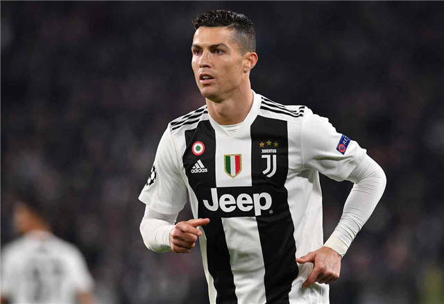  那不勒斯核心球员伤愈复出率队大胜热那亚